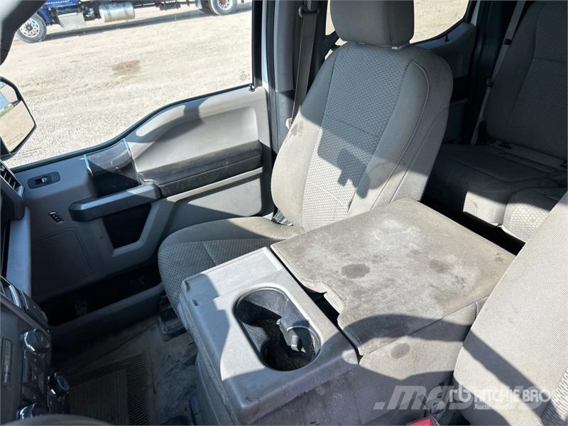 Ford F-150 XLT 4x4 Crew Cab Pickup Ostalo