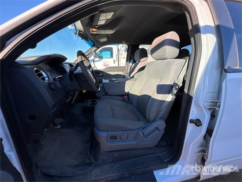 Ford F-150 XLT 4x4 Crew Cab Pickup أخرى