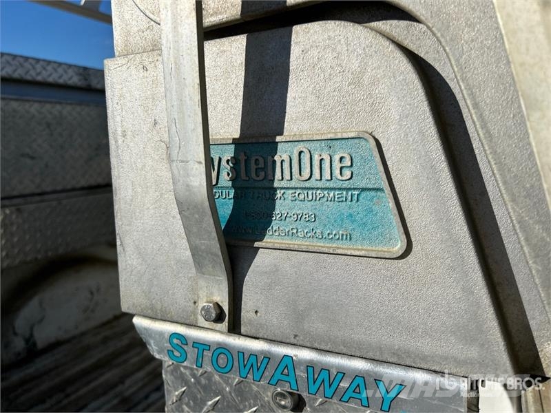Ford F-150 XLT 4x4 Crew Cab Pickup Ostalo