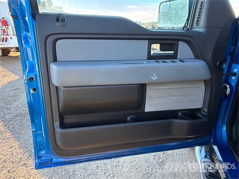 Ford F-150 XLT 4x4 Crew Cab Pickup Drugi