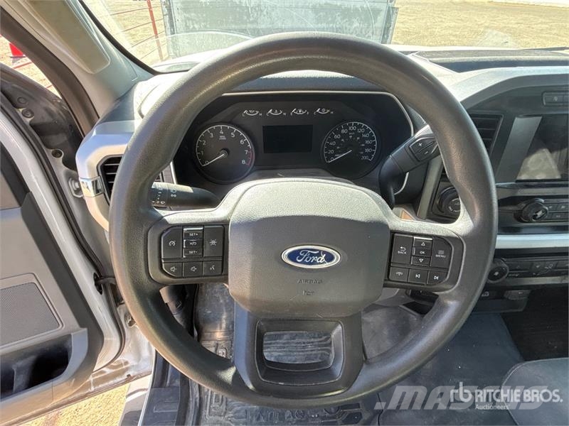 Ford F-150 XLT 4x4 Crew Cab Pickup Прочие фургоны