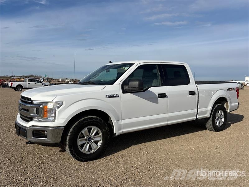 Ford F-150 XLT 4x4 Crew Cab Pickup Muu