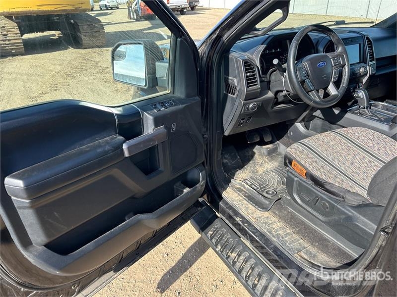 Ford F-150 XLT 4x4 Crew Cab Pickup Ostalo
