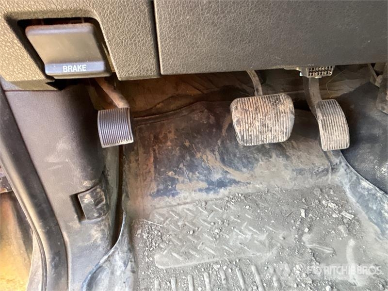 Ford F-150 XLT 4x4 Crew Cab Pickup Muu