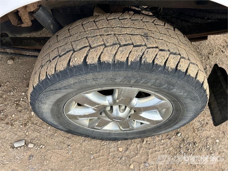 Ford F-150 XLT 4x4 Crew Cab Pickup Drugi
