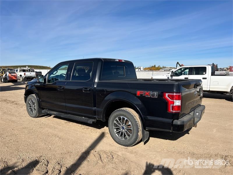 Ford F-150 XLT 4x4 Crew Cab Pickup Ostalo