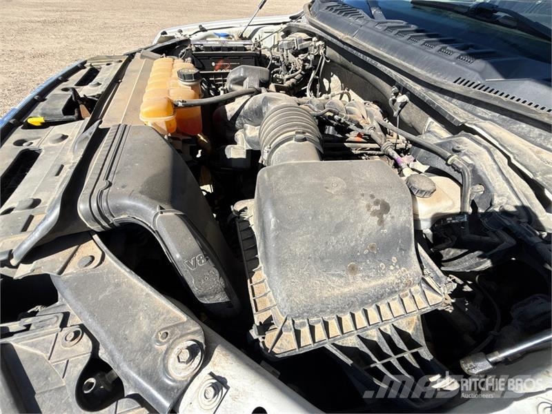 Ford F-150 XLT 4x4 Crew Cab Pickup أخرى