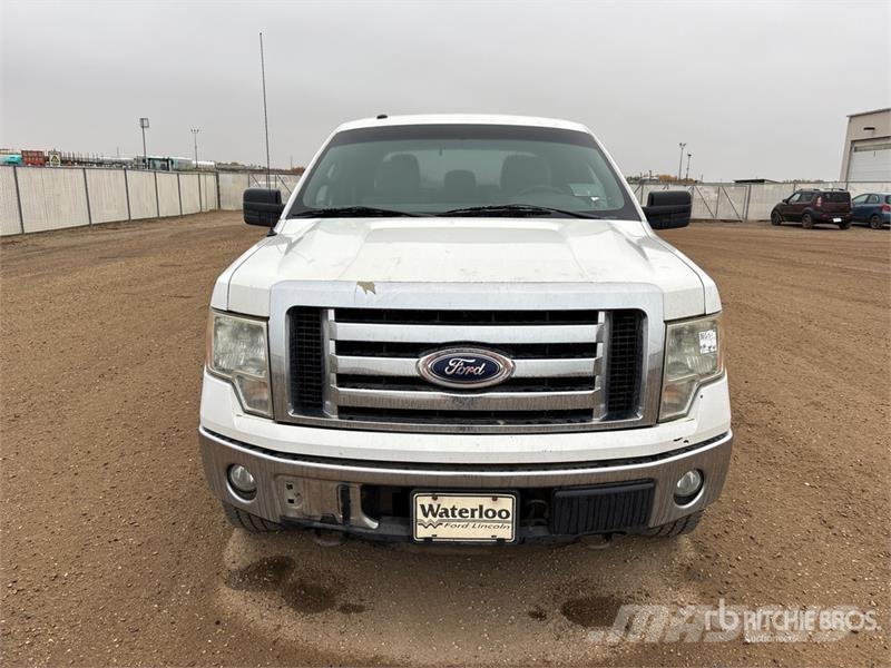 Ford F-150 XLT 4x4 Crew Cab Pickup Autre fourgon / utilitaire