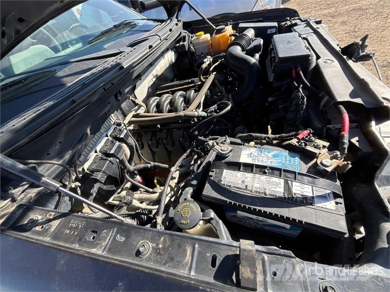 Ford F-150 XLT 4x4 Crew Cab Pickup Muu