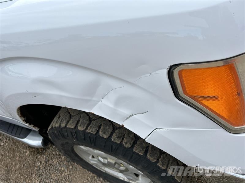 Ford F-150 XLT 4x4 Crew Cab Pickup Altele