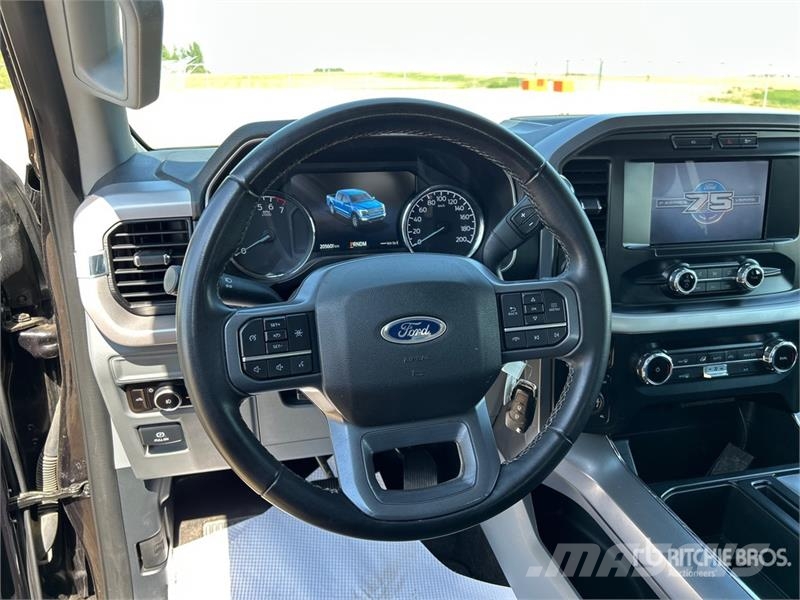 Ford F-150 XLT 4x4 Crew Cab Pickup Ostalo