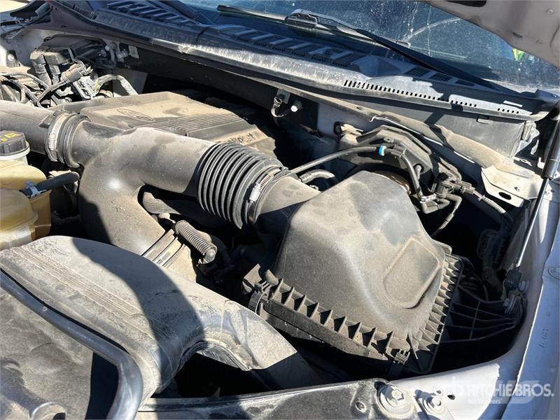Ford F-150 XLT 4x4 Crew Cab Pickup Other