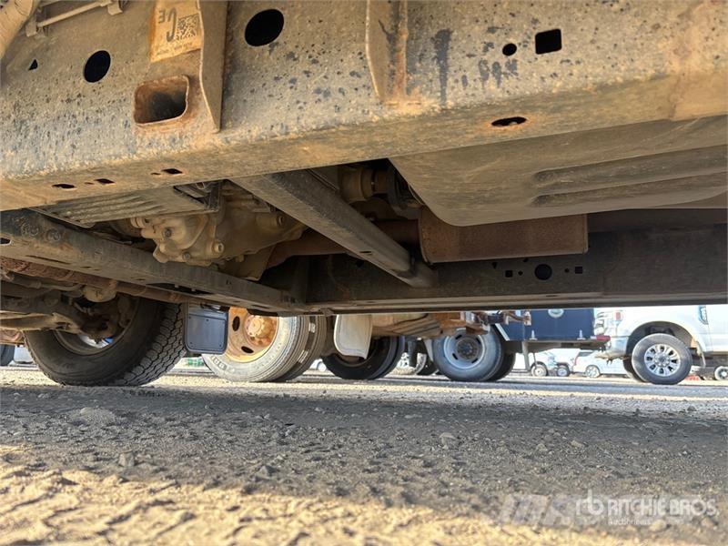 Ford F-150 XLT 4x4 Crew Cab Pickup Drugi