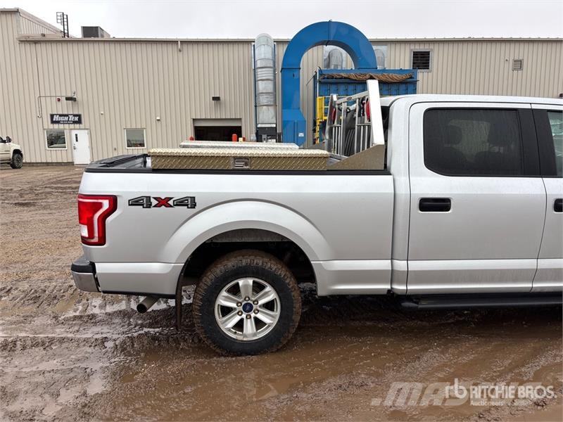 Ford F-150 XLT 4x4 Crew Cab Pickup Ostalo