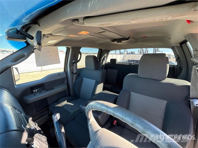 Ford F-150 XLT 4x4 Crew Cab Pickup أخرى