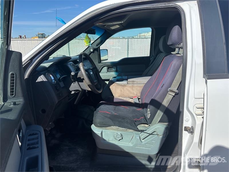 Ford F-150 XLT 4x4 Crew Cab Pickup Andere Transporter
