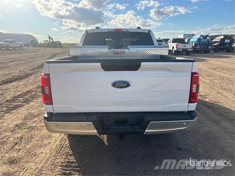 Ford F-150 XLT 4x4 Crew Cab Pickup Other