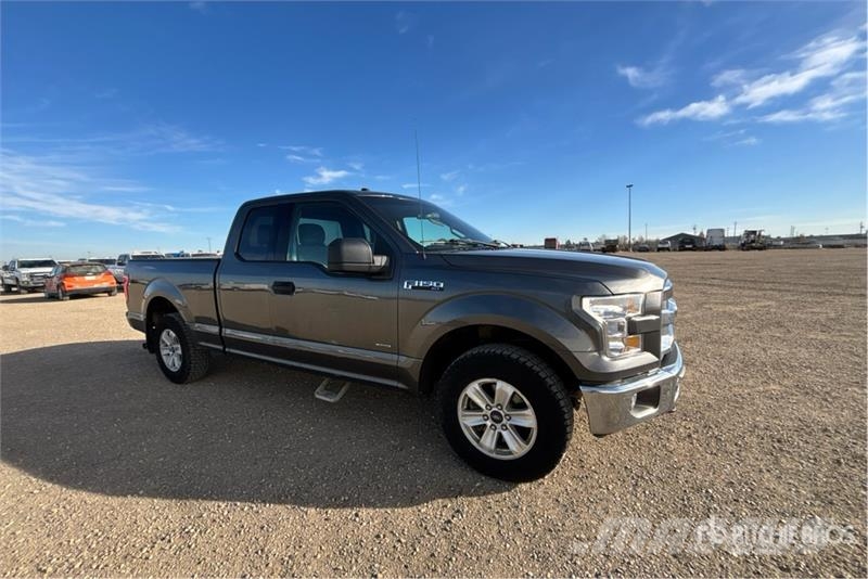 Ford F-150 XLT 4x4 Extended Cab Pickup Drugi