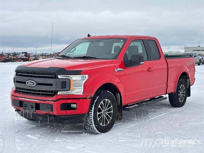 Ford F-150 XLT 4x4 Extended Cab Pickup Muu