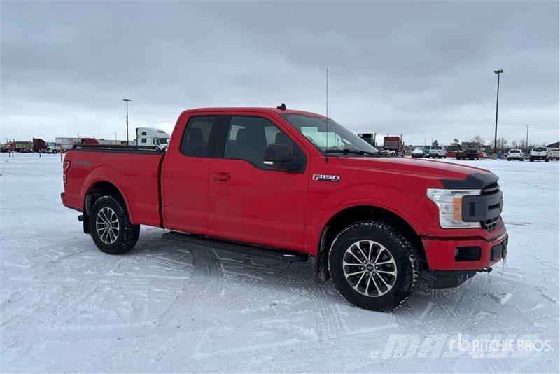 Ford F-150 XLT 4x4 Extended Cab Pickup Muu