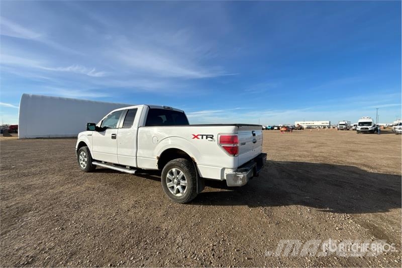 Ford F-150 XLT 4x4 Extended Cab Pickup أخرى