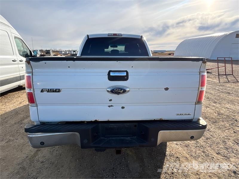 Ford F-150 XLT 4x4 Extended Cab Pickup أخرى