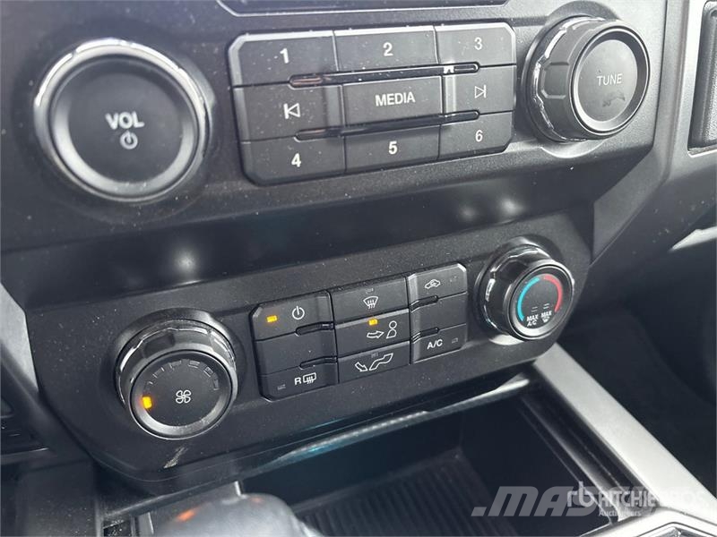 Ford F-150 XLT 4x4 Extended Cab Pickup Muu