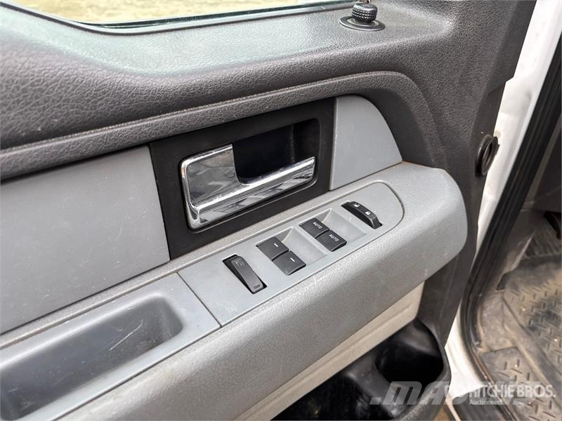 Ford F-150 XLT 4x4 Extended Cab Pickup Прочие фургоны