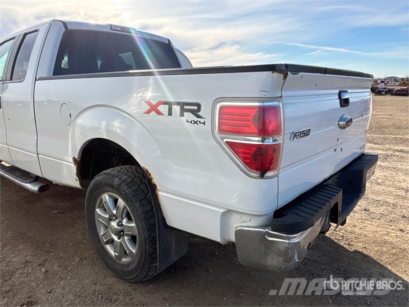 Ford F-150 XLT 4x4 Extended Cab Pickup أخرى
