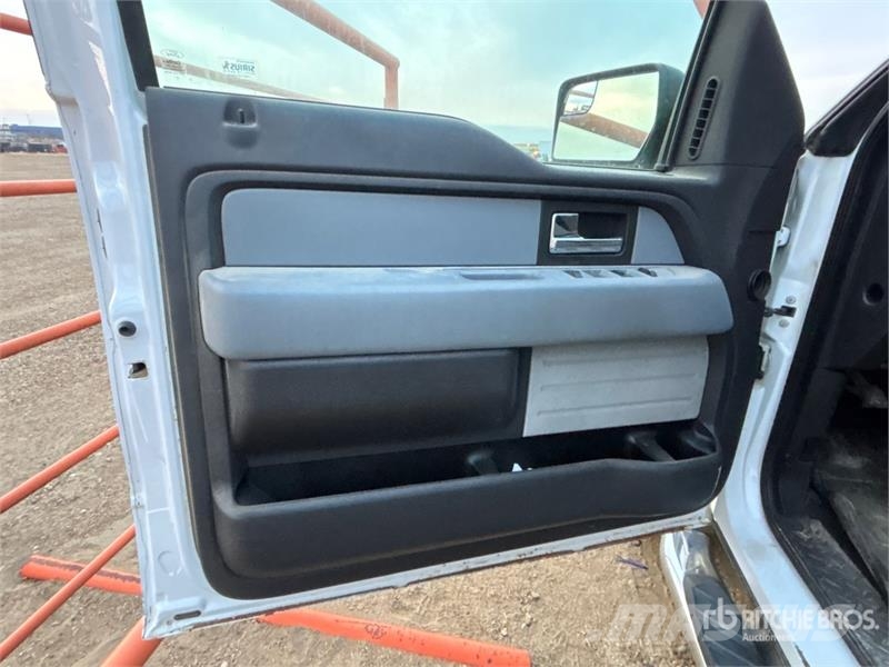 Ford F-150 XLT 4x4 Extended Cab Pickup Ostalo