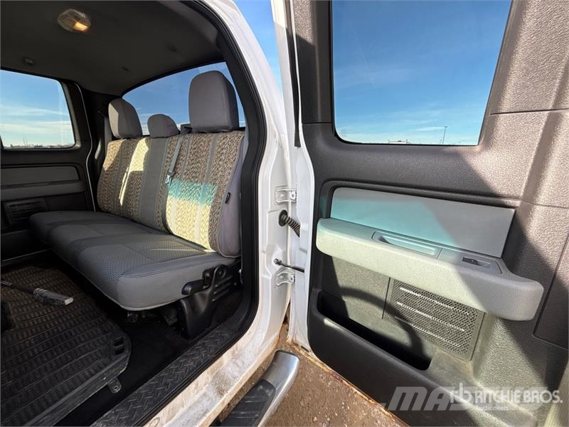 Ford F-150 XLT 4x4 Extended Cab Pickup أخرى