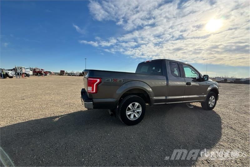 Ford F-150 XLT 4x4 Extended Cab Pickup Drugi