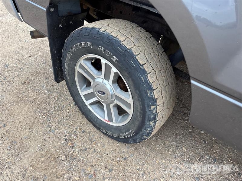 Ford F-150 XLT 4x4 Extended Cab Pickup أخرى