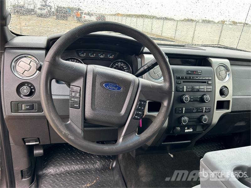 Ford F-150 XLT 4x4 Extended Cab Pickup Ostalo