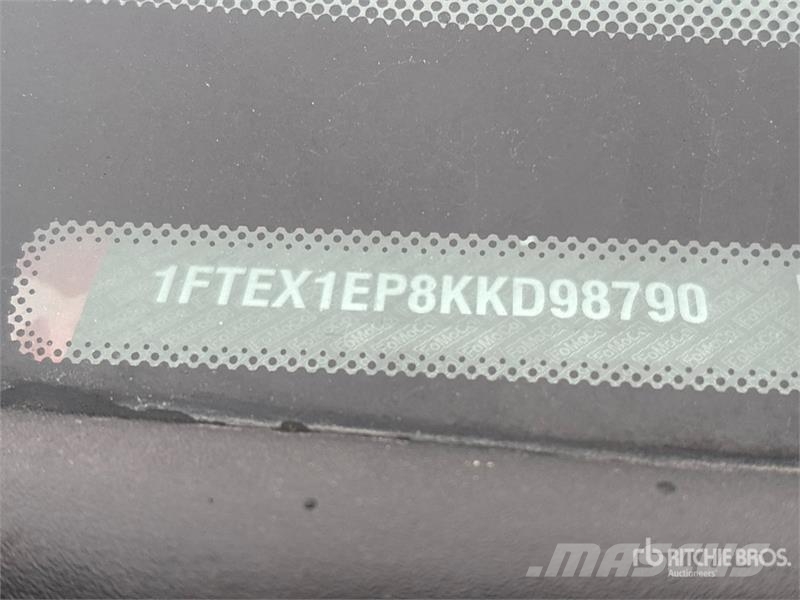 Ford F-150 XLT 4x4 Extended Cab Pickup Muu