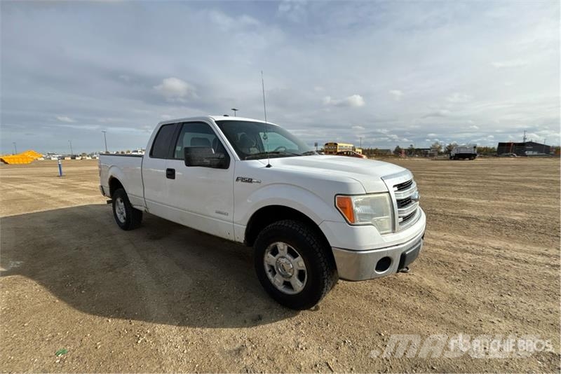 Ford F-150 XLT 4x4 Extended Cab Pickup Furgoni altro