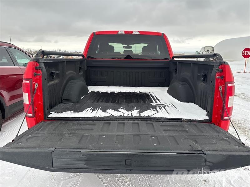 Ford F-150 XLT 4x4 Extended Cab Pickup Muu