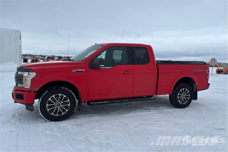 Ford F-150 XLT 4x4 Extended Cab Pickup Muu