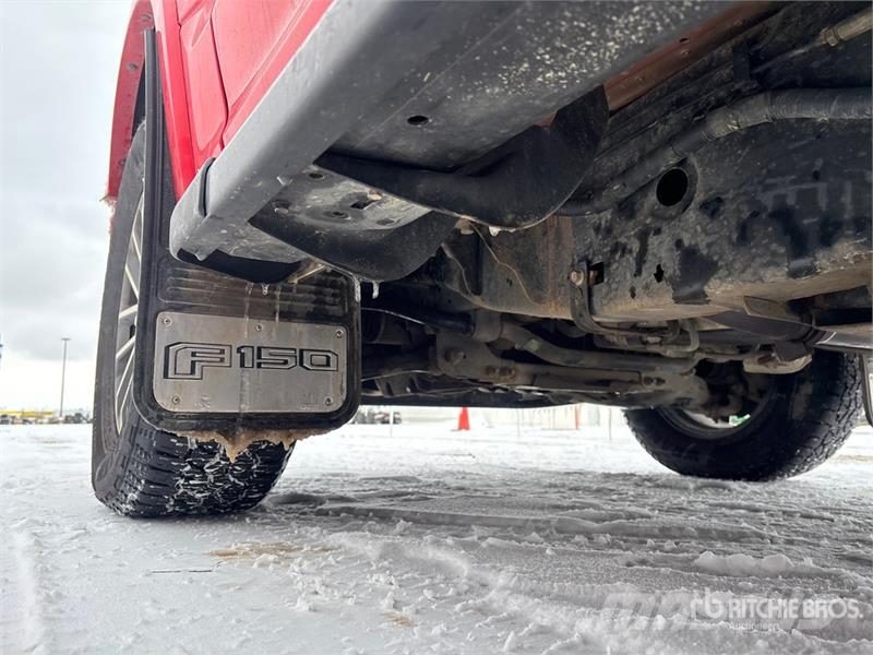 Ford F-150 XLT 4x4 Extended Cab Pickup Muu