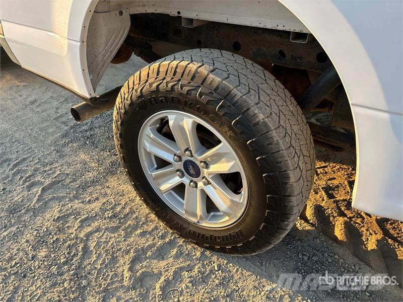 Ford F-150 XLT 4x4 Extended Cab Pickup Ostalo