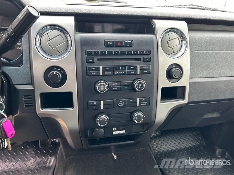 Ford F-150 XLT 4x4 Extended Cab Pickup Ostalo