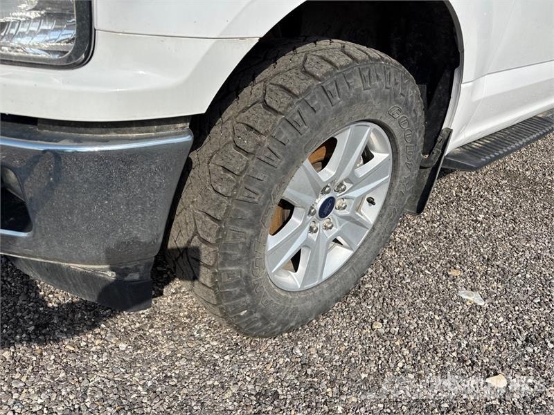 Ford F-150 XLT 4x4 Extended Cab Pickup Ostalo