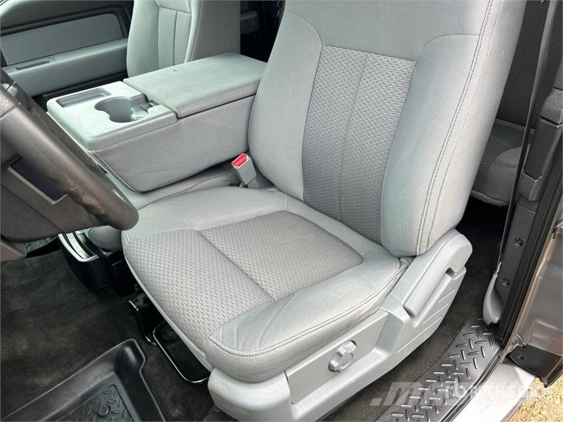 Ford F-150 XLT 4x4 Extended Cab Pickup Ostalo