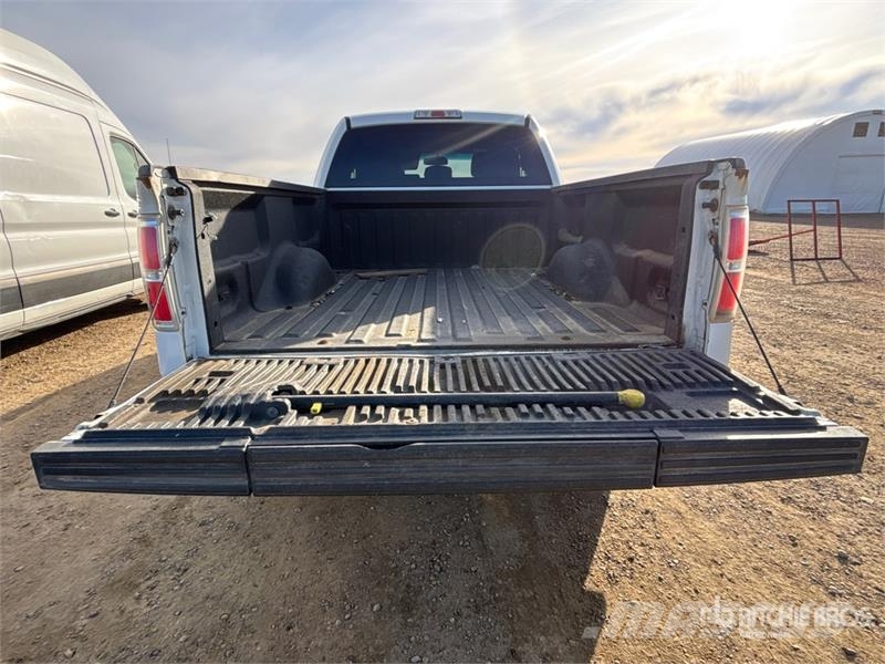 Ford F-150 XLT 4x4 Extended Cab Pickup أخرى