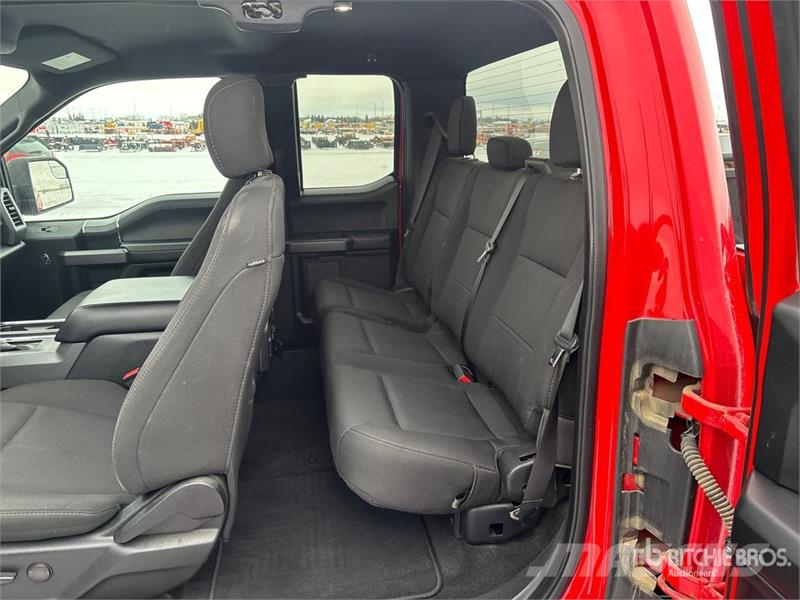 Ford F-150 XLT 4x4 Extended Cab Pickup Muu