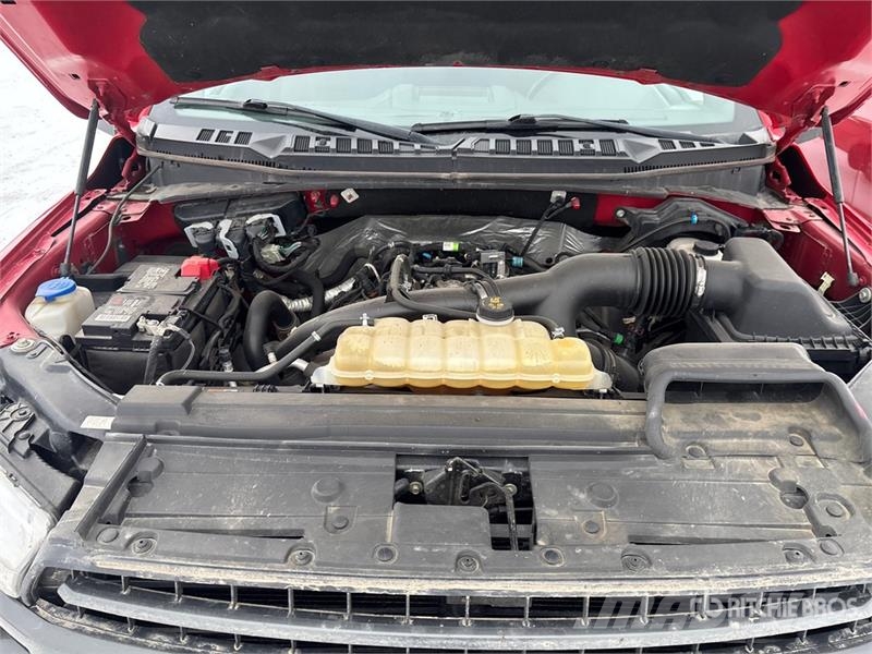 Ford F-150 XLT 4x4 Extended Cab Pickup Muu