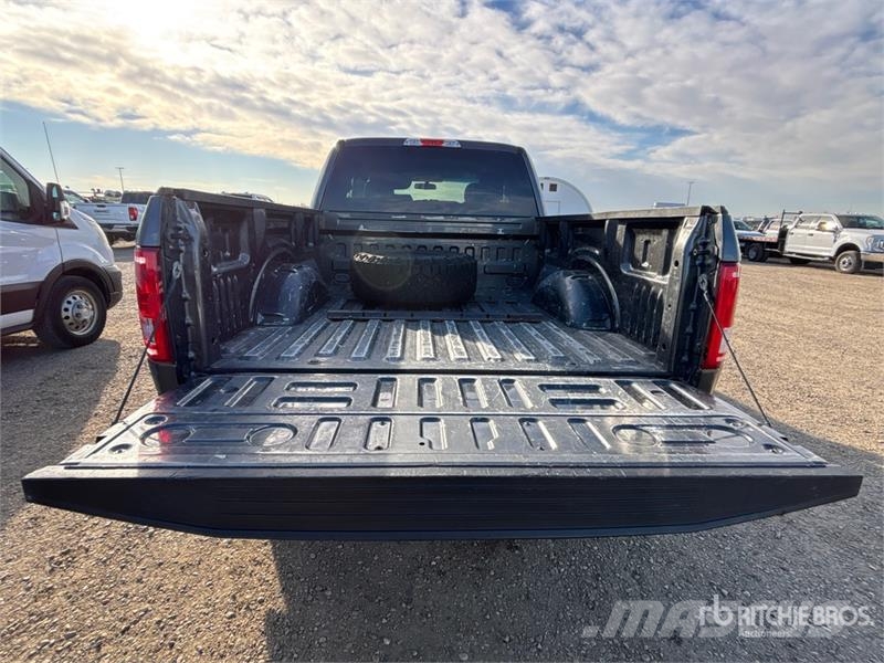 Ford F-150 XLT 4x4 Extended Cab Pickup Drugi