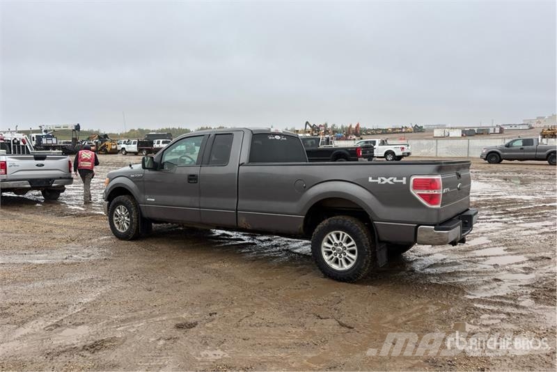 Ford F-150 XLT 4x4 Extended Cab Pickup Ostalo