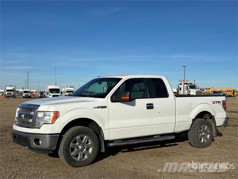 Ford F-150 XLT 4x4 Extended Cab Pickup أخرى
