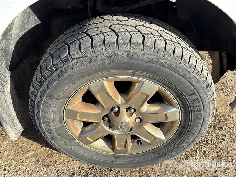 Ford F-150 XLT 4x4 Extended Cab Pickup أخرى